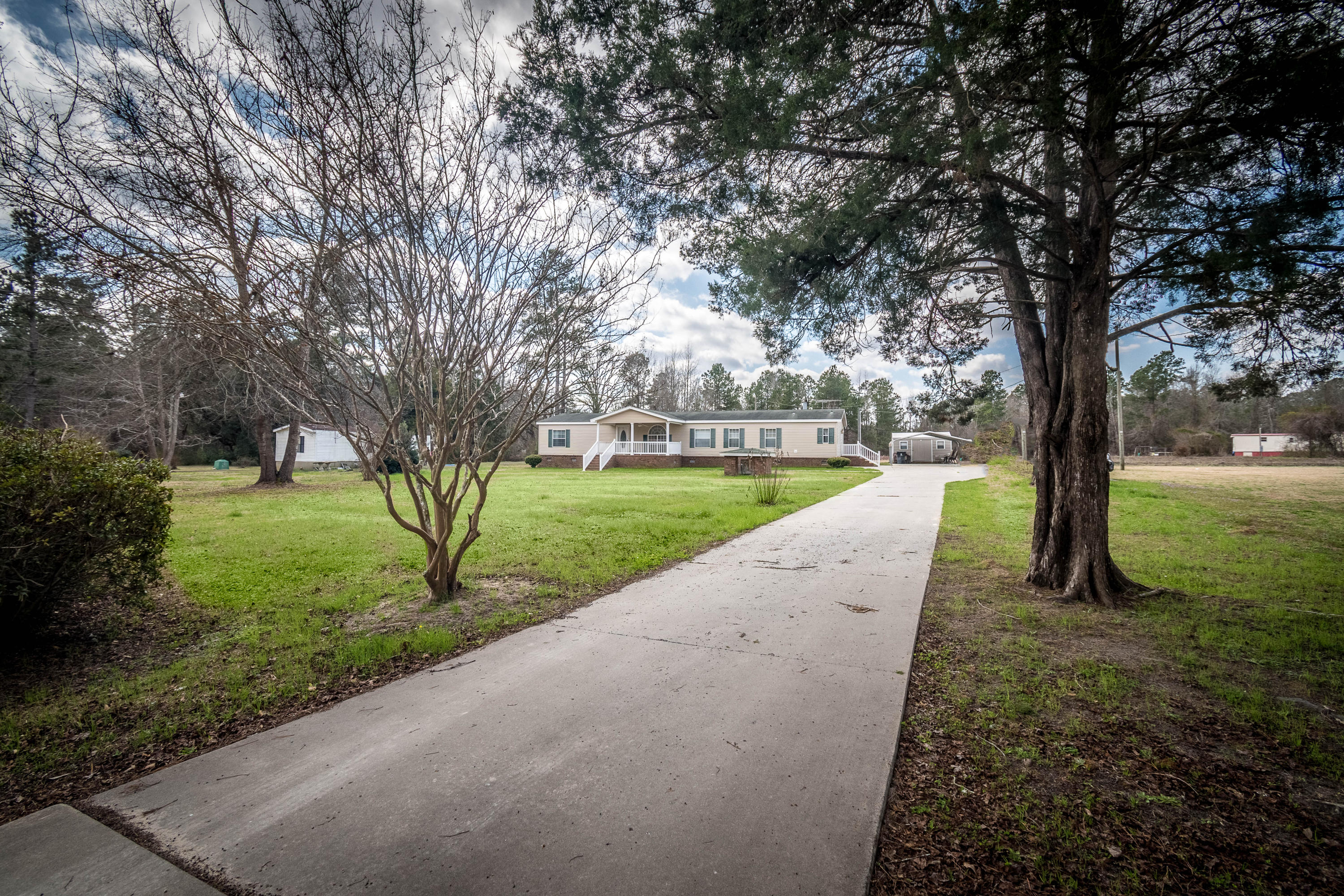 128 Orchid Loop St. George, SC 29477 - Photo 2 of 42 128OrchidLoop-HR-2
