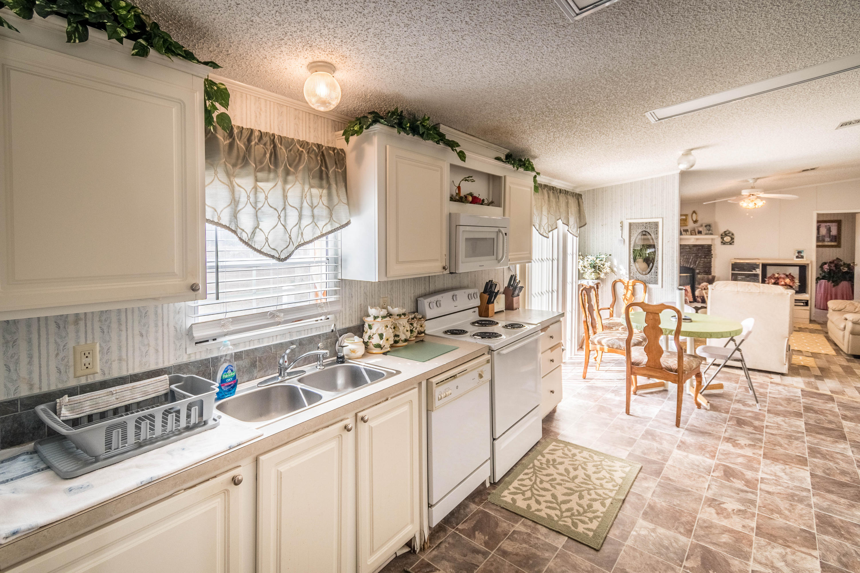 128 Orchid Loop St. George, SC 29477 - Photo 17 of 42 128OrchidLoop-HR-17