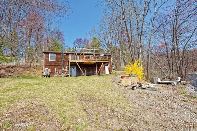 $300,000 | 200 Summit Lake Road, Argyle, NY 12809