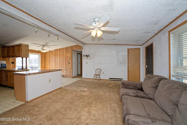 $300,000 | 200 Summit Lake Road, Argyle, NY 12809