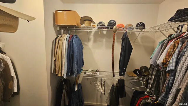 $450,000 | 1915 Highway 67, Meredosia, IL 62665