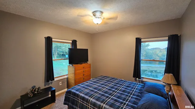 $450,000 | 1915 Highway 67, Meredosia, IL 62665