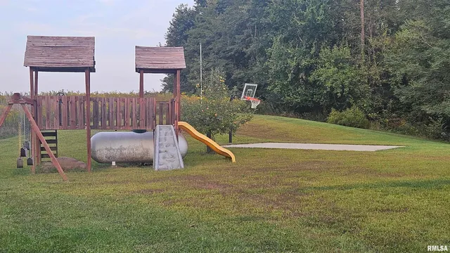 $450,000 | 1915 Highway 67, Meredosia, IL 62665