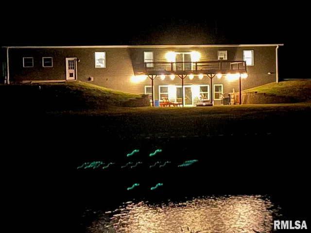 $450,000 | 1915 Highway 67, Meredosia, IL 62665