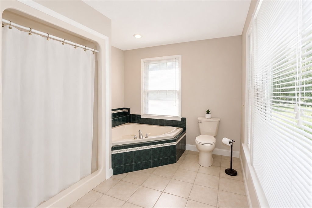 1452 Morgan Road West Springfield, MA 01089 - Photo 17 of 42