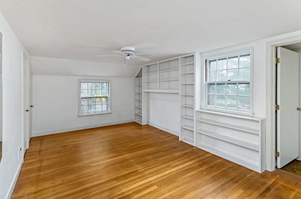 61 Sheridan Road Wellesley, MA 02481 - Photo 23 of 33