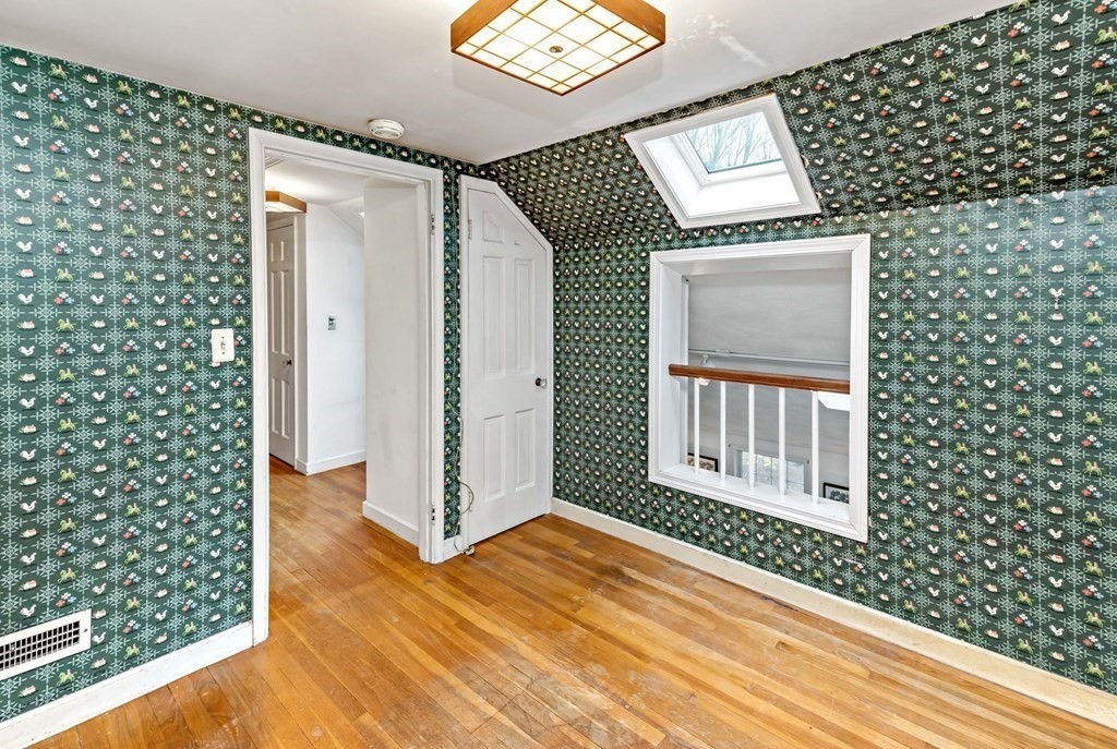 61 Sheridan Road Wellesley, MA 02481 - Photo 28 of 33