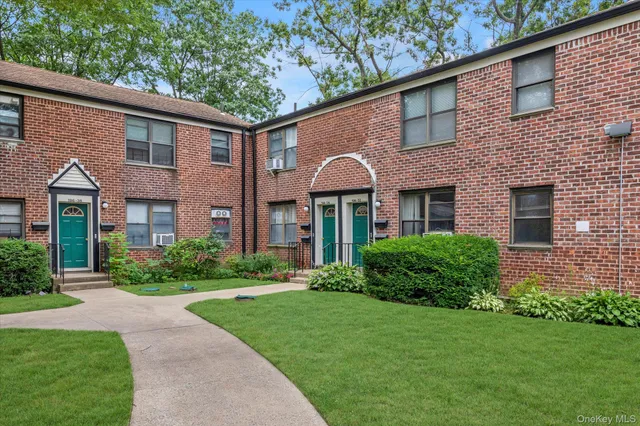 $195,000 | 196-32 69th Avenue, Unit 1 | Fresh Meadows