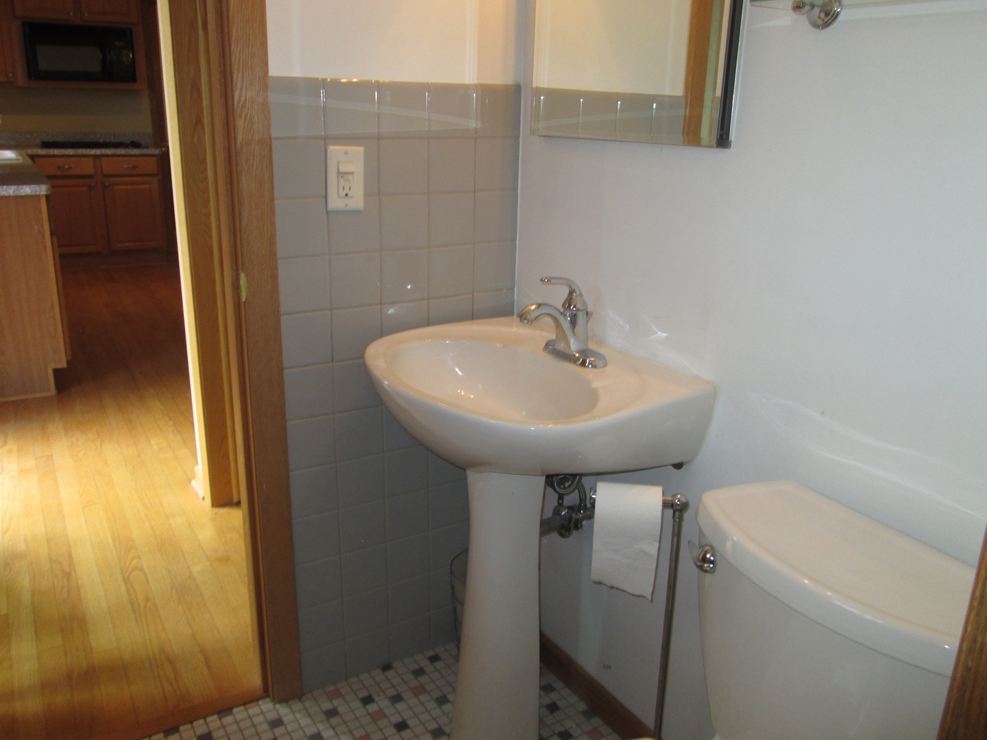 923 Forestview Avenue Park Ridge, IL 60068 - Photo 12 of 19 Gallery Image 12