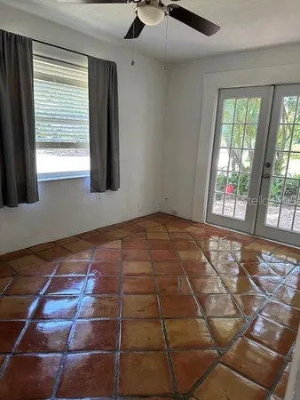 $1,595 | 2120 East Washington Street, Orlando, FL 32803