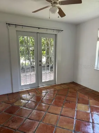 $1,595 | 2120 East Washington Street, Orlando, FL 32803