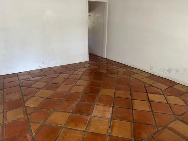 $1,595 | 2120 East Washington Street, Orlando, FL 32803