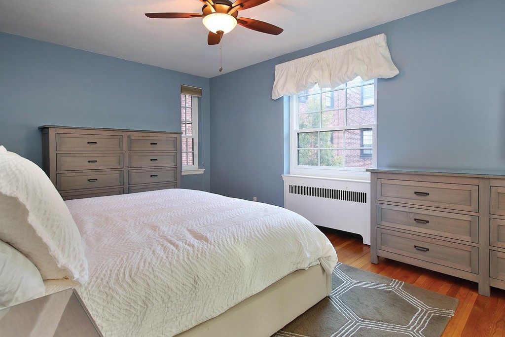 88 Marion Street, Unit 4 Brookline, MA 02446 - Photo 6 of 7