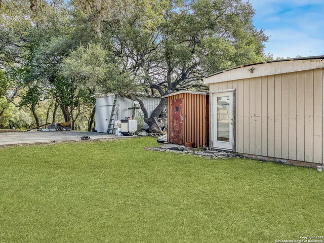 $1,450 | 2019 North Park Road, Canyon Lake, TX 78133