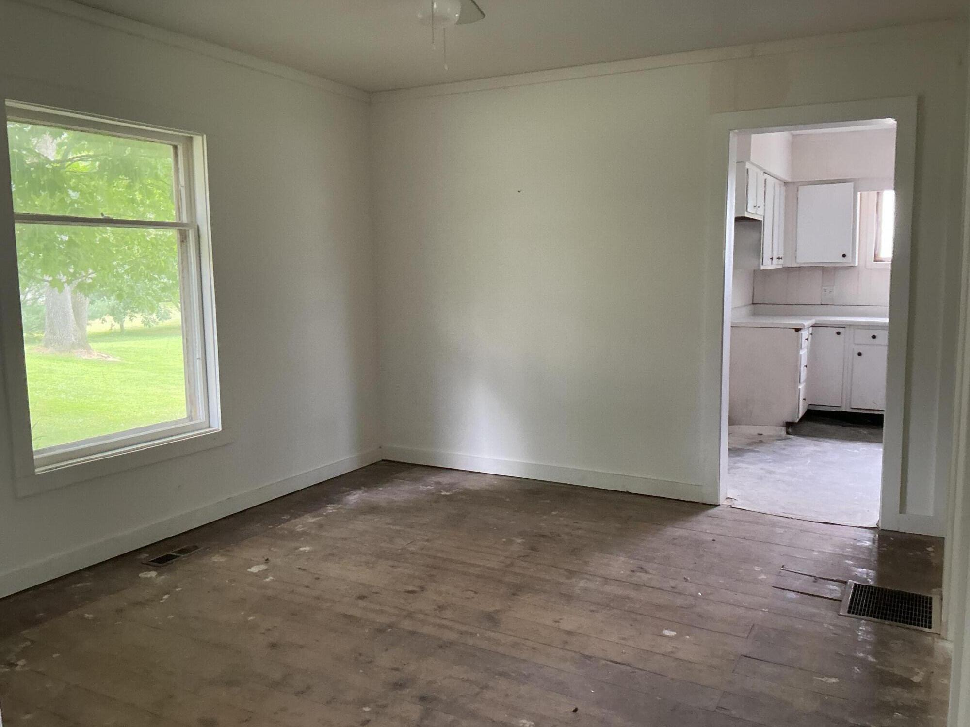 143 Monroe Street Springport, MI 49284 - Photo 5 of 12 IMG_0347
