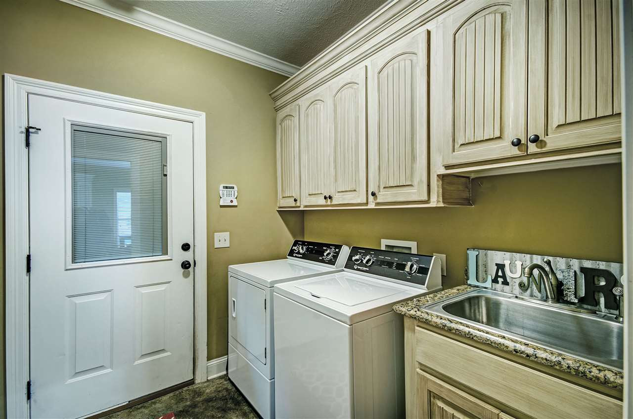790 Arbor Acres Road Carthage, MS 39051 - Photo 12 of 28 Utility Room