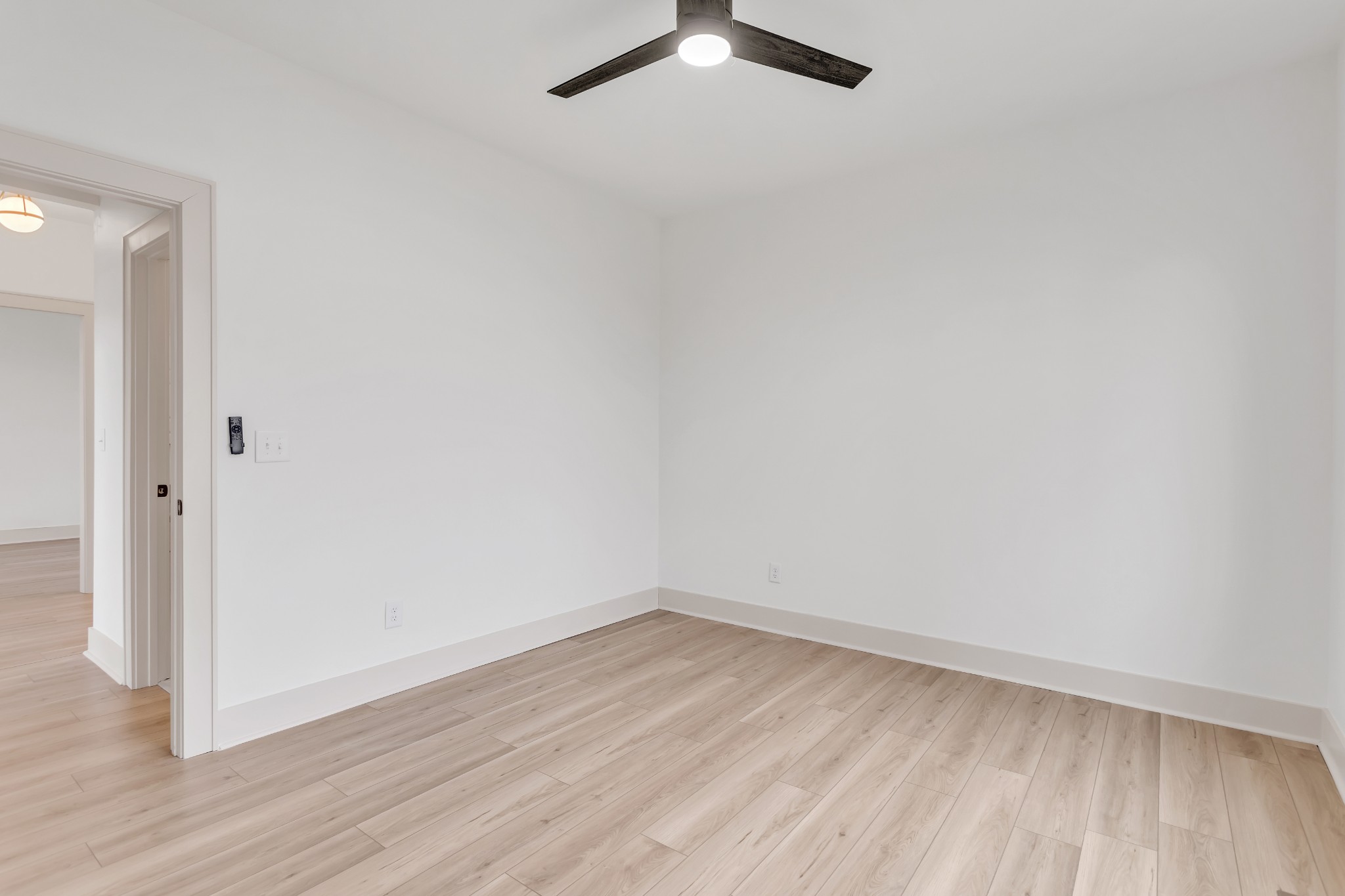 2140 Abiff Road Burns, TN 37029 - Photo 24 of 40 a view of a room with wooden floor
