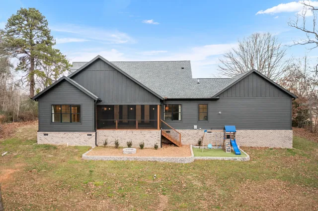 $635,000 | 2140 Abiff Road, Burns, TN 37029