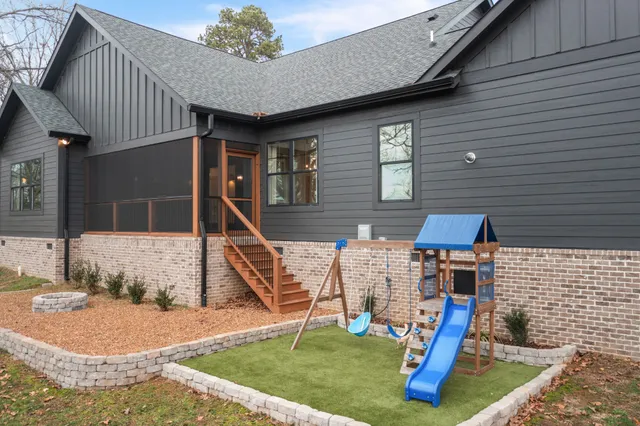 $635,000 | 2140 Abiff Road, Burns, TN 37029