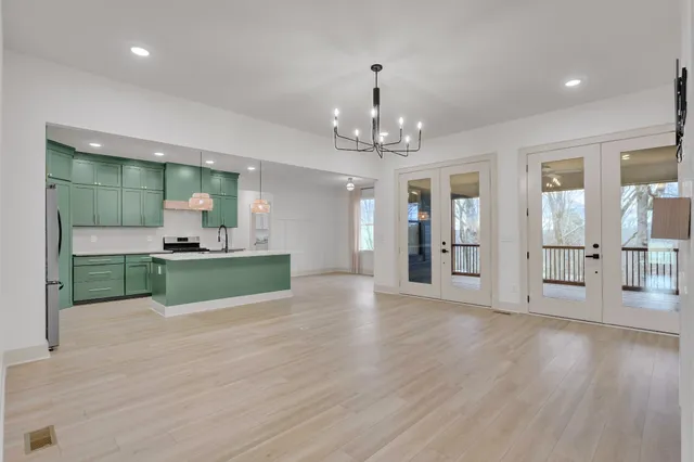 $635,000 | 2140 Abiff Road, Burns, TN 37029