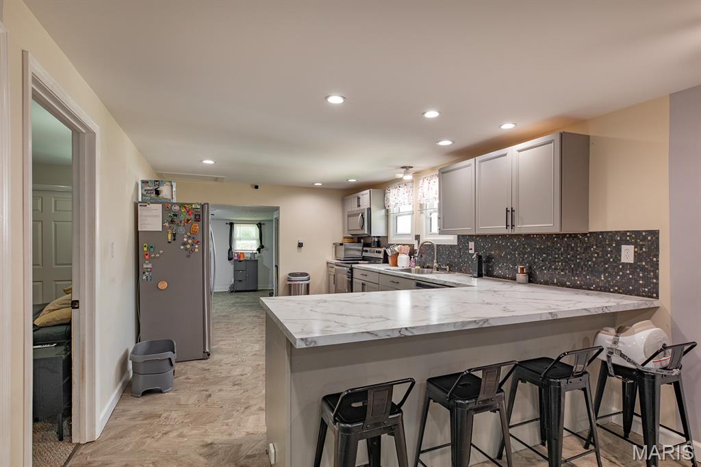 324 Rohm Place Roxana, IL 62084 - Photo 21 of 48 Gallery Image 21