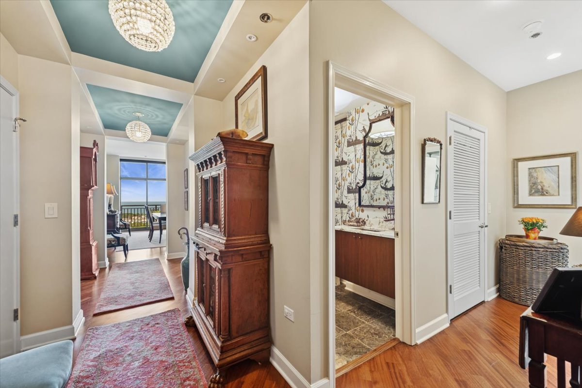 1335 South Prairie Avenue, Unit 2005 Chicago, IL 60605 - Photo 3 of 28