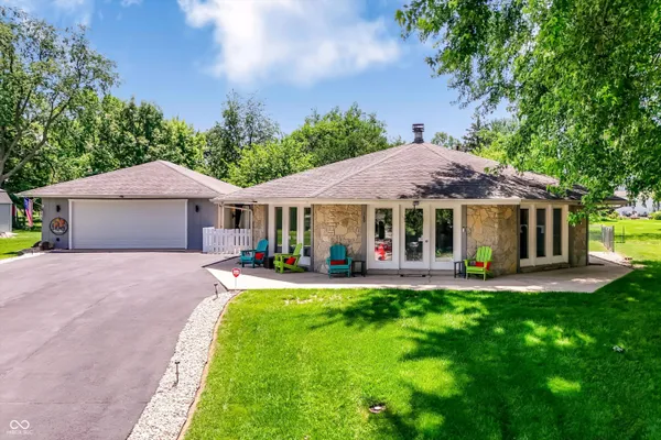 $359,900 | 169 Bayview Drive, Cicero, IN 46034