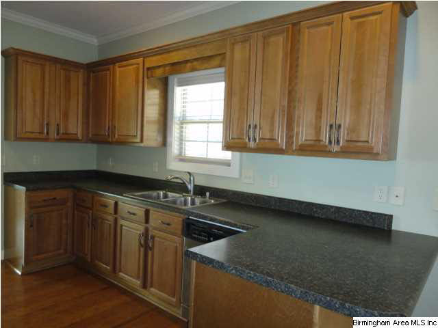 1121 Weybridge Road Pelham, AL 35124 - Photo 11 of 31