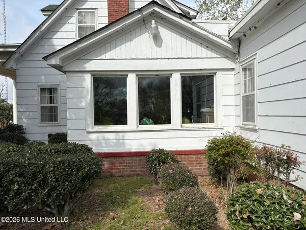$325,000 | 665 Baltzer Rome Road, Tutwiler, MS 38963