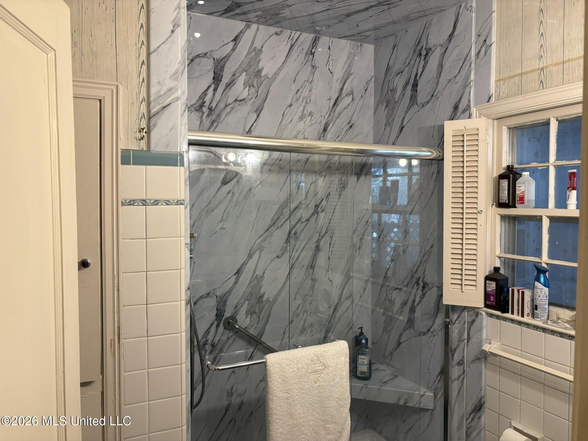 665 Baltzer Rome Road Tutwiler, MS 38963 - Photo 8 of 34 665 Baltzer-Rome.JPEG Primary bath