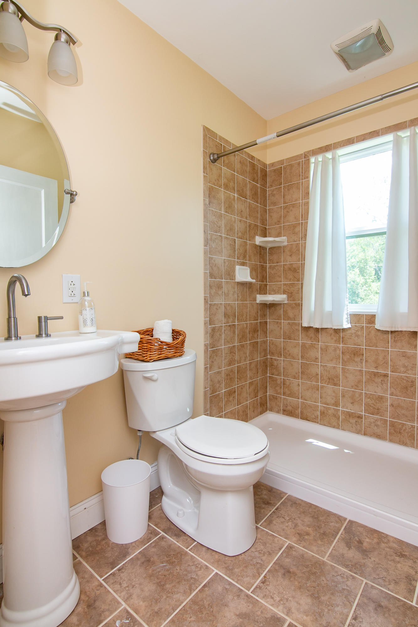 4686 Roger Road Salem, VA 24153 - Photo 29 of 46 IMG_7431