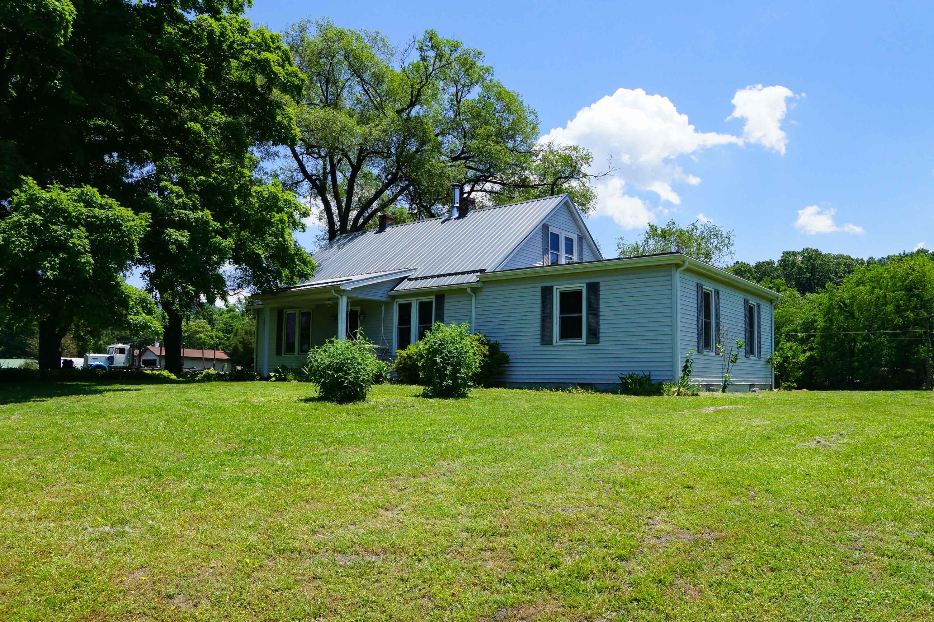 4686 Roger Road Salem, VA 24153 - Photo 4 of 46 DSC07394
