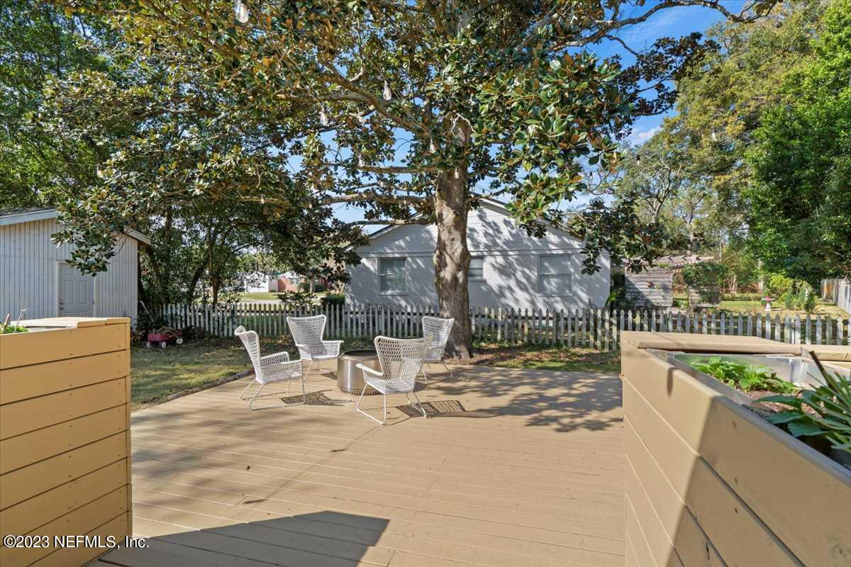 4186 Birmingham Road Jacksonville, FL 32207 - Photo 26 of 42 Backyard