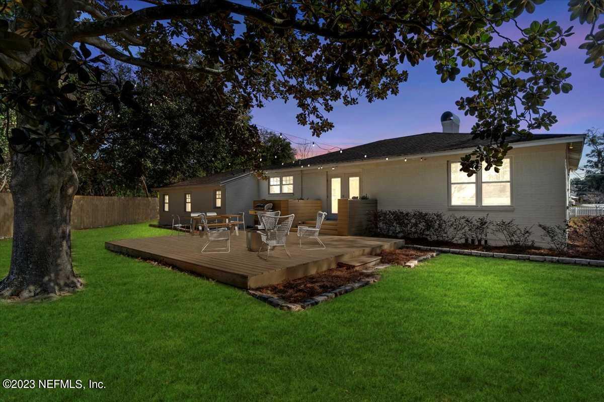 4186 Birmingham Road Jacksonville, FL 32207 - Photo 27 of 42 Back at Twilight