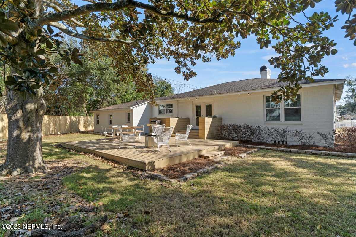 4186 Birmingham Road Jacksonville, FL 32207 - Photo 28 of 42 Back