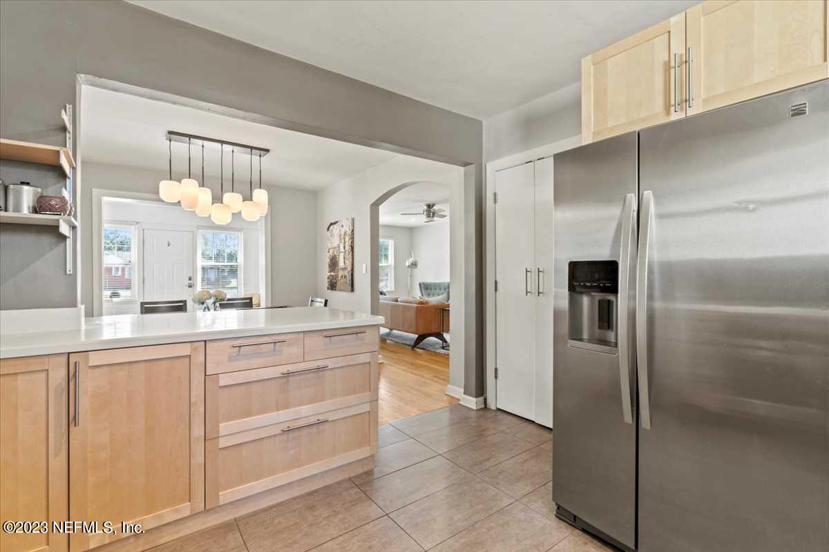 4186 Birmingham Road Jacksonville, FL 32207 - Photo 8 of 42 Kitchen