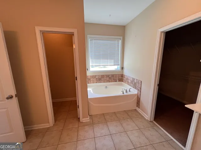 $284,900 | 106 Christopher Drive, Byron, GA 31008