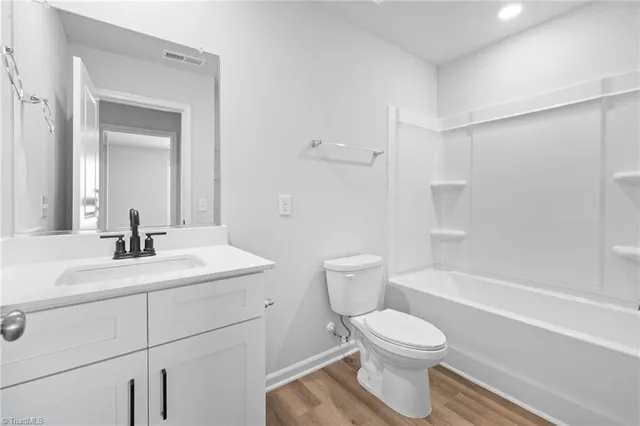 $1,995 | 1729 University Drive, Unit C1, Burlington, NC 27215