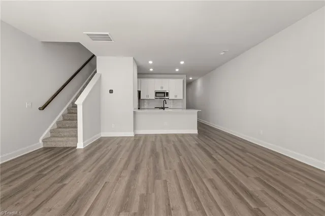 $1,995 | 1729 University Drive, Unit C1, Burlington, NC 27215