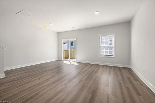 $1,995 | 1729 University Drive, Unit C1, Burlington, NC 27215