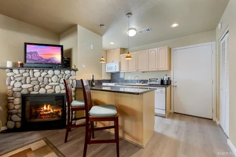 $435,000 | 1410 Ski Run Boulevard, Unit 10, South Lake Tahoe, CA 96150