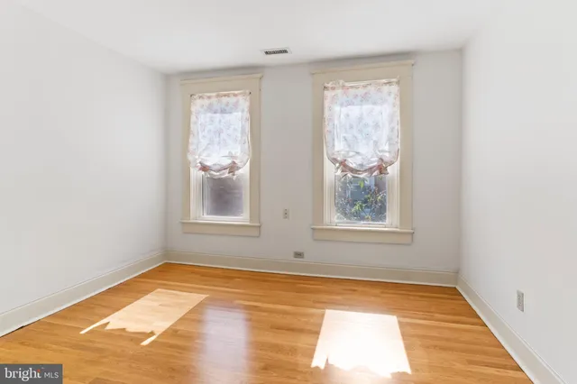 a view of empty room with window