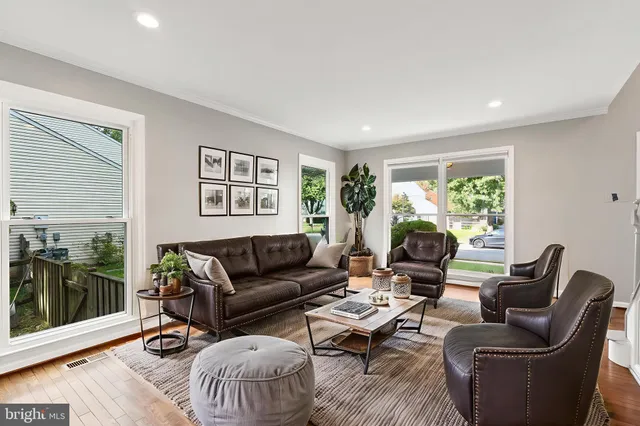 $939,900 | 13633 Union Village Circle, Clifton, VA 20124