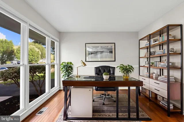 $939,900 | 13633 Union Village Circle, Clifton, VA 20124