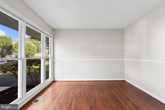 $939,900 | 13633 Union Village Circle, Clifton, VA 20124