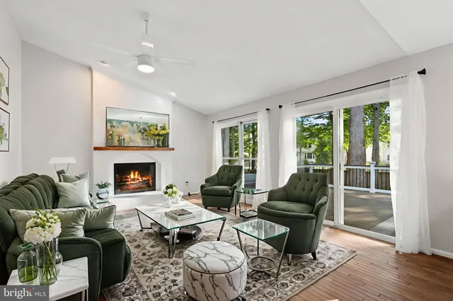 $939,900 | 13633 Union Village Circle, Clifton, VA 20124