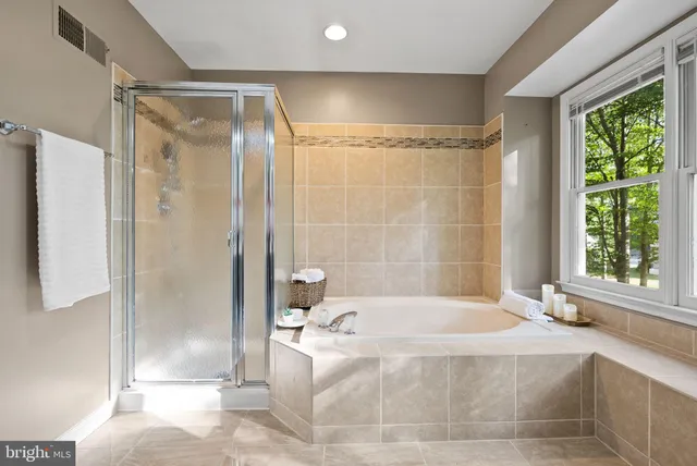 $939,900 | 13633 Union Village Circle, Clifton, VA 20124