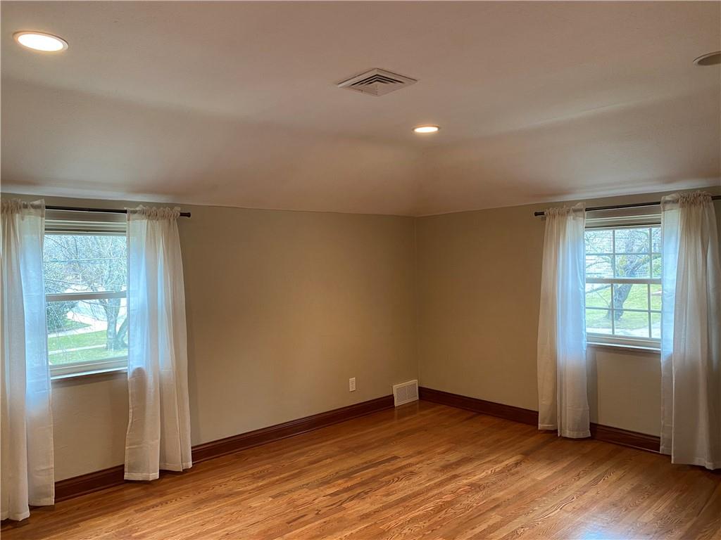 621 Bower Hill Road Pittsburgh, PA 15228 - Photo 15 of 20 Gallery Image 15