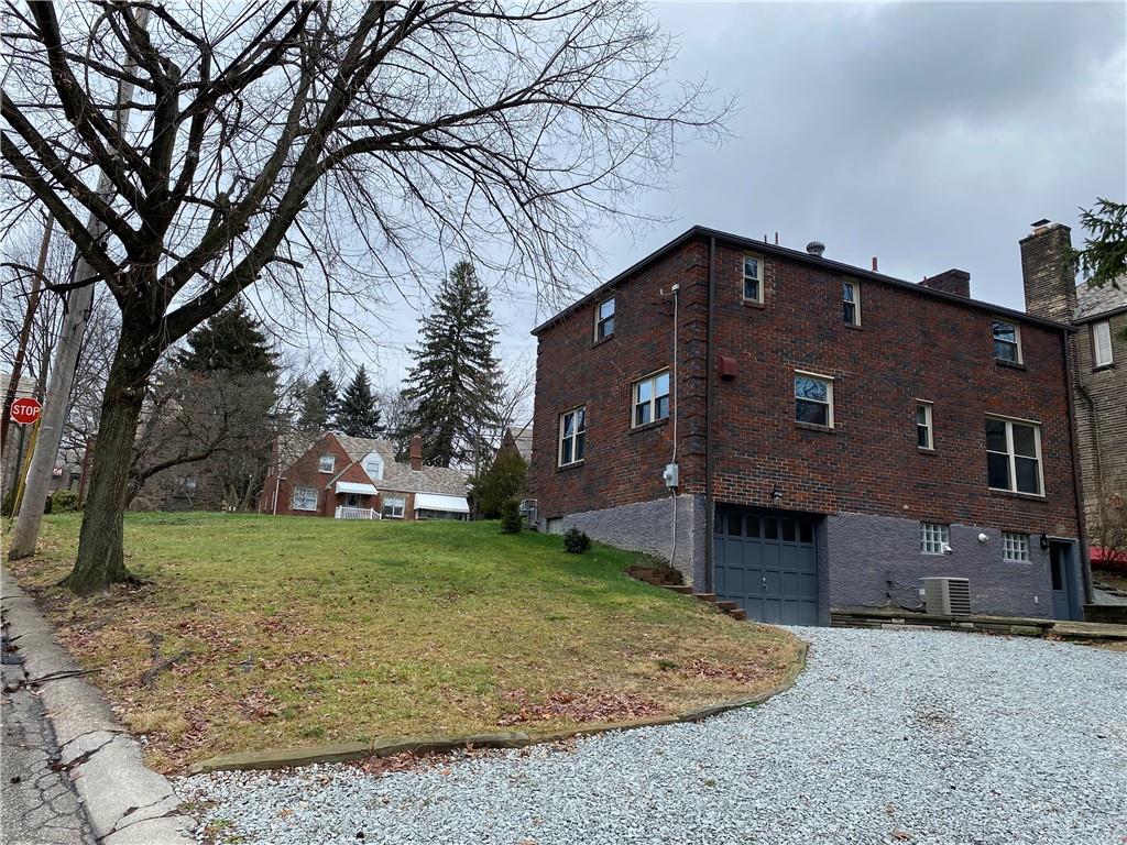 621 Bower Hill Road Pittsburgh, PA 15228 - Photo 3 of 20 Gallery Image 3