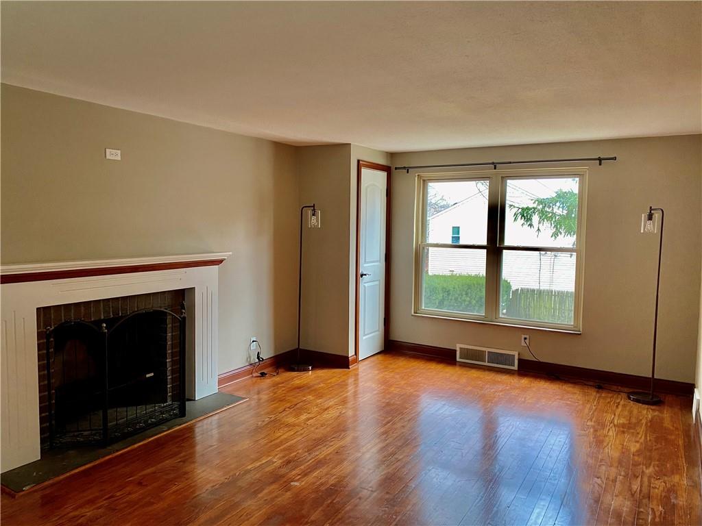 621 Bower Hill Road Pittsburgh, PA 15228 - Photo 6 of 20 Gallery Image 6